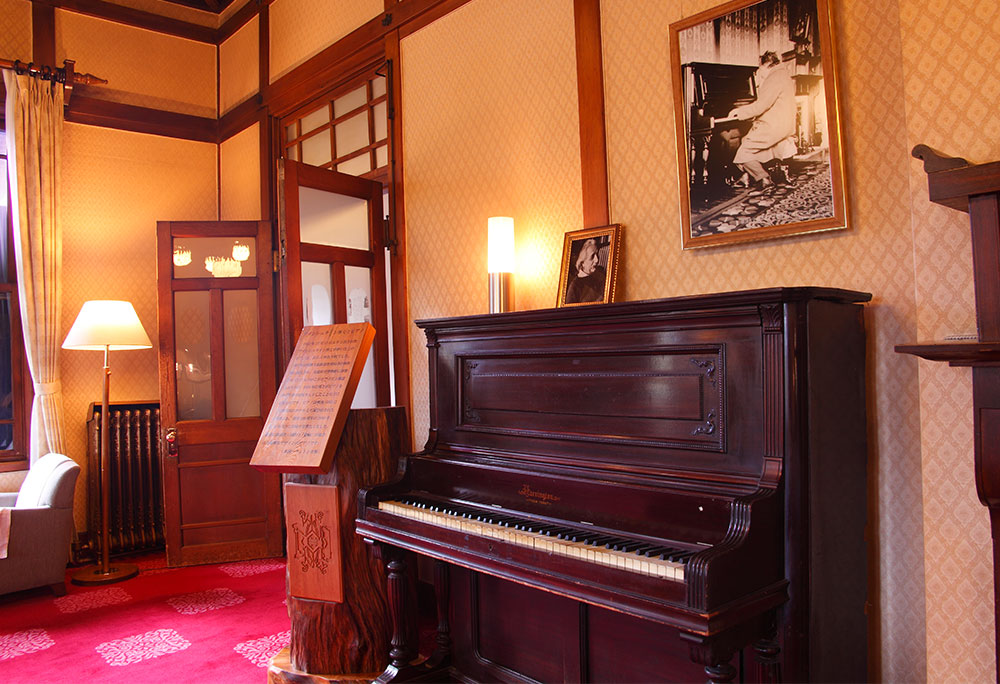 Photo: Piano