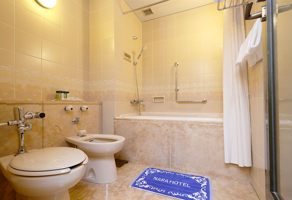 Photo: New Building Crown Suite