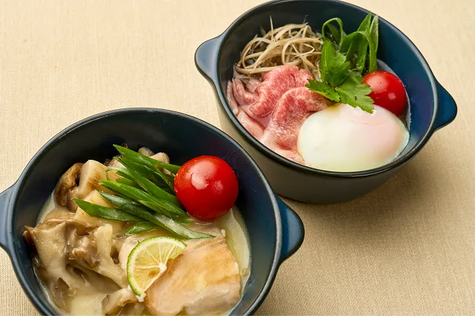 秋鮭と大阪産タマネギ、茸の味噌バター仕立てと、黒毛和牛の柳川風 温度玉子添えを日替わりで提供