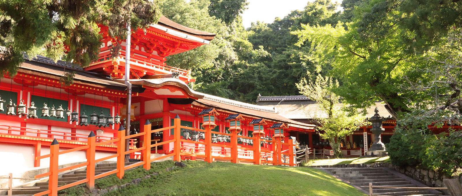写真：春日大社)