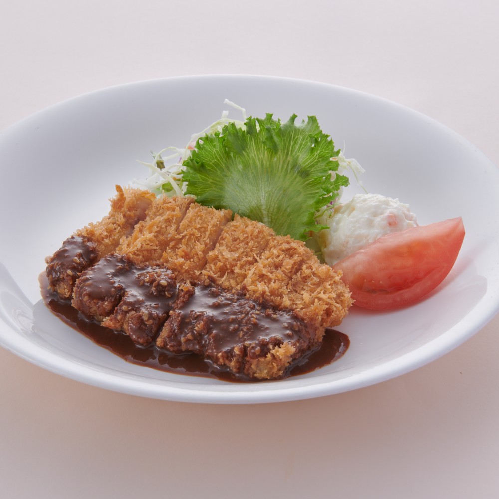 ポークロース肉のカツレツランチ