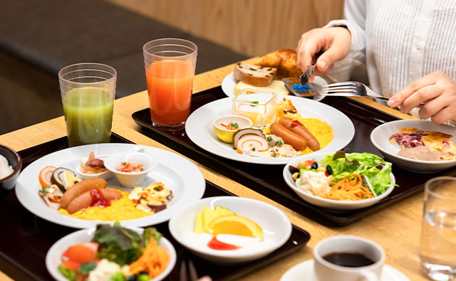 朝食